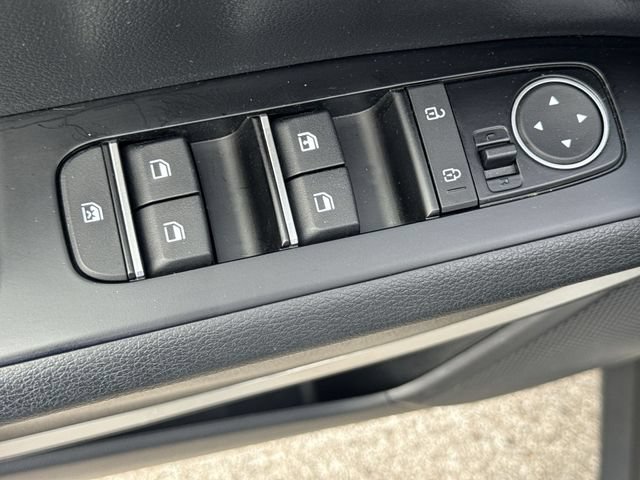 Used 2023 Kia Soul S FWD image 28