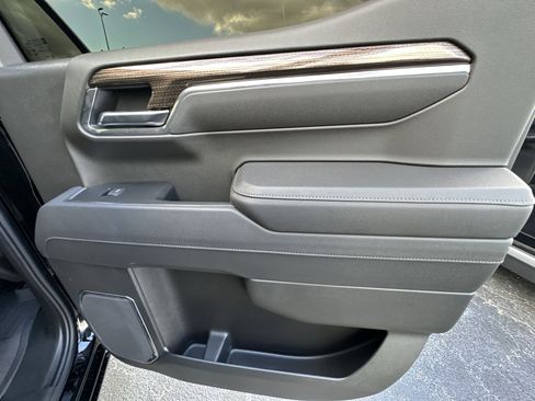 Used 2025 Chevrolet Silverado 1500 RST w/ Dark Appearance Package image 30