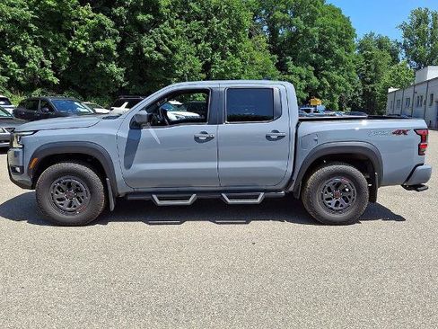 Certified 2025 Nissan Frontier PRO-4X AWD/4WD image 5
