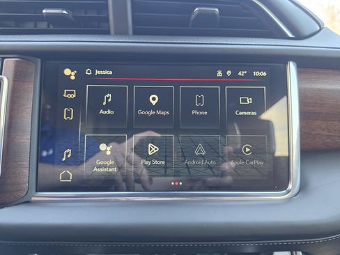 Used 2023 GMC Yukon XL Denali Ultimate AWD/4WD image 30