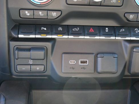 Used 2019 GMC Sierra 1500 SLT w/ SLT Premium Package AWD/4WD image 21