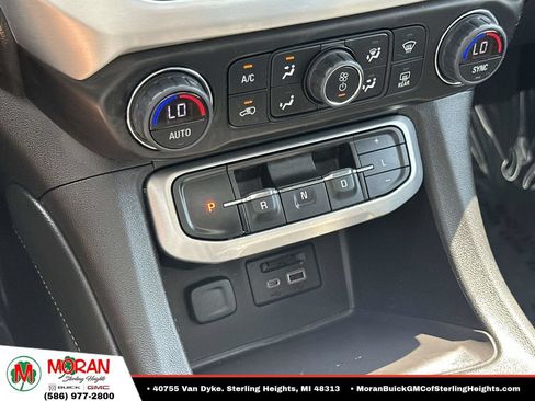 Certified 2023 GMC Acadia SLT w/ Preferred Package AWD/4WD image 29