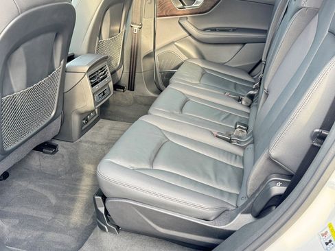 Certified 2023 Audi Q7 3.0T Premium Plus image 17