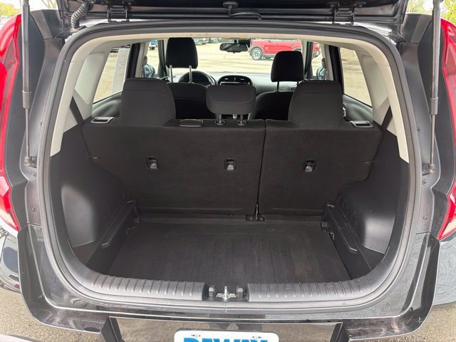 Used 2022 Kia Soul S FWD image 16