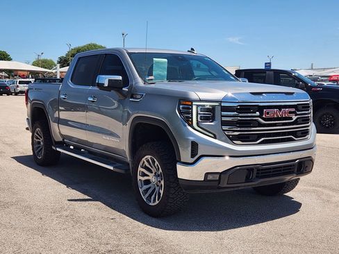 Certified 2024 GMC Sierra 1500 SLT AWD/4WD image 3