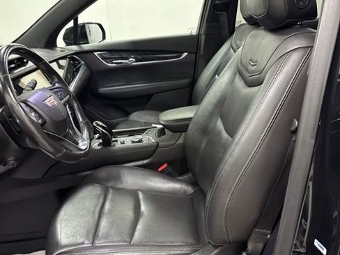 Used 2020 Cadillac XT6 Premium Luxury AWD/4WD image 10