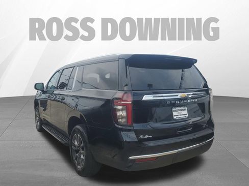 Used 2023 Chevrolet Suburban LT w/ Luxury Package RWD image 6