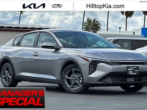 New 2026 Kia K4 FWD image 1