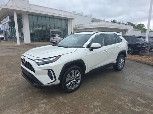 Used 2022 Toyota RAV4 XLE Premium AWD/4WD image 1