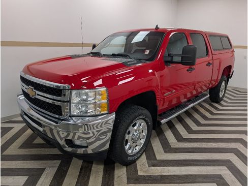 Used 2013 Chevrolet Silverado 2500 LT w/ Interior Plus Package AWD/4WD image 1