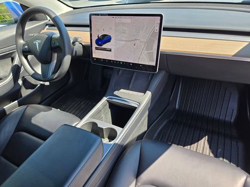Used 2021 Tesla Model 3 Standard Range Plus RWD image 10