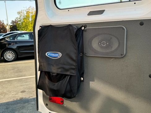 Used 2011 Ford E-350 and Econoline 350 Extended Super Duty w/ PWR Group image 23