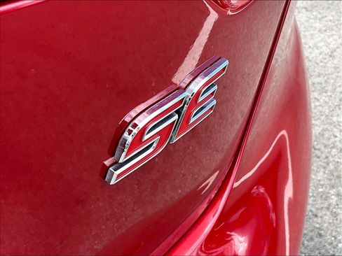 Used 2020 Toyota Corolla SE w/ SE Premium Package FWD image 24