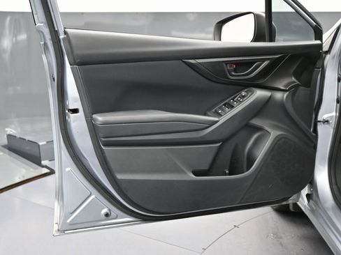 Used 2017 Subaru Impreza 2.0i Premium image 37