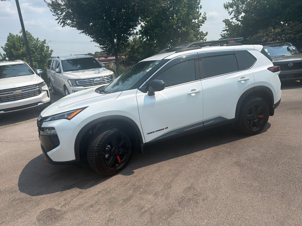 Certified 2026 Nissan Rogue SV AWD/4WD image 5