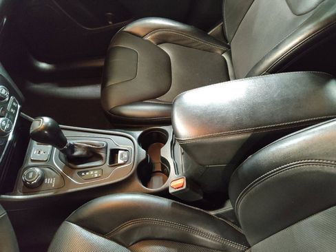 Used 2022 Jeep Cherokee Latitude Lux image 26