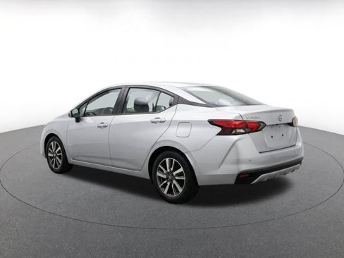 Used 2025 Nissan Versa SV FWD image 7