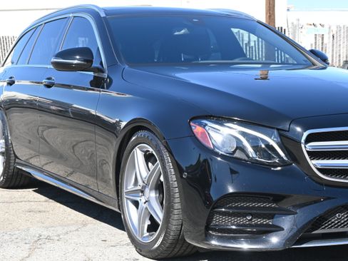 Used 2017 Mercedes-Benz E 400 4MATIC Wagon image 11