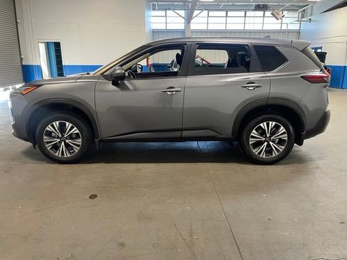 Used 2023 Nissan Rogue SV AWD/4WD image 6