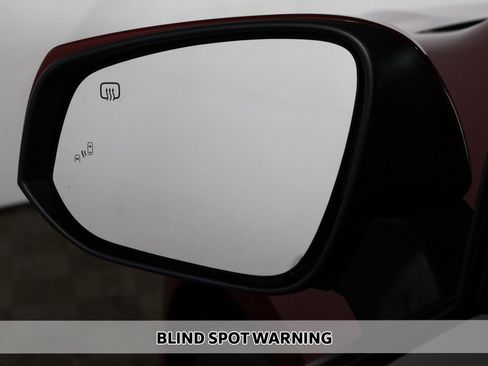 Used 2023 Toyota Sienna XLE image 5