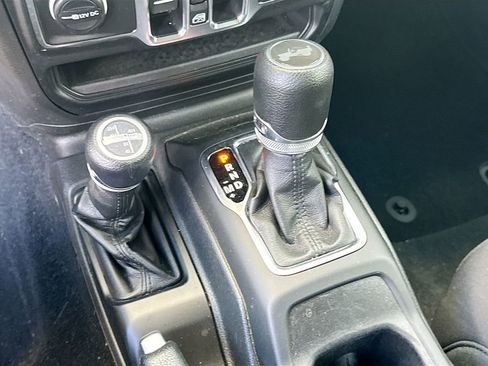 Used 2023 Jeep Wrangler Unlimited w/ Cold Weather Group AWD/4WD image 18
