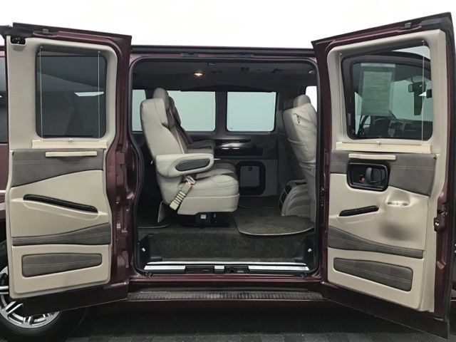 Used 2023 Chevrolet Express 2500 RWD image 42