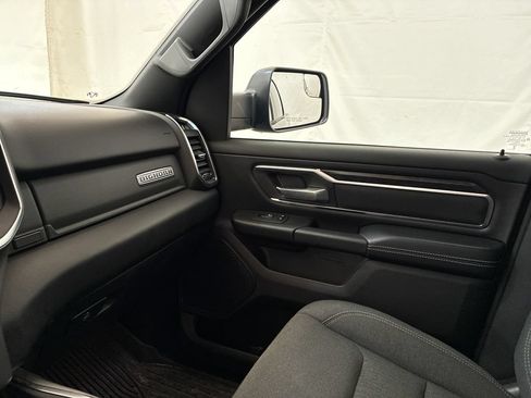 Used 2024 RAM 1500 Big Horn AWD/4WD image 30