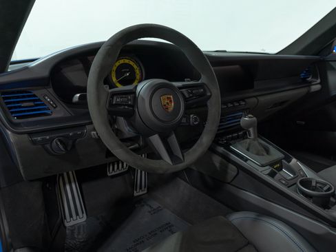 Used 2022 Porsche 911 GT3 RWD image 44