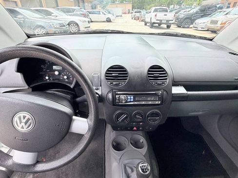 Used 2004 Volkswagen Beetle GLS FWD image 89