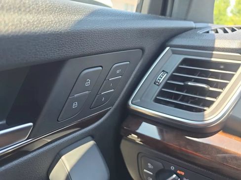 Used 2019 Audi Q5 2.0T Premium Plus w/ Premium Plus Package AWD/4WD image 27