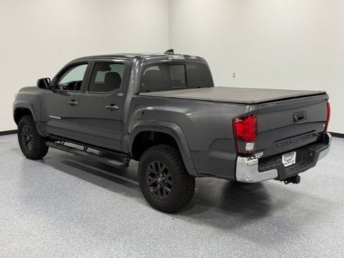 Used 2021 Toyota Tacoma SR5 RWD image 9