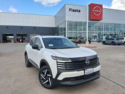 New 2026 Nissan Kicks SV w/ SV Premium Package