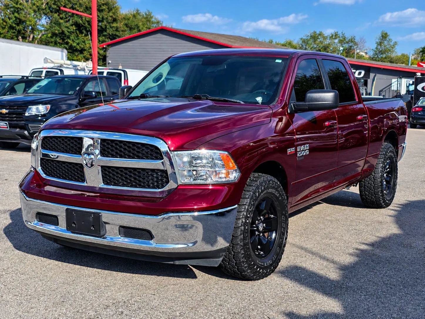 Used 2021 RAM 1500 Classic SLT RWD image 3