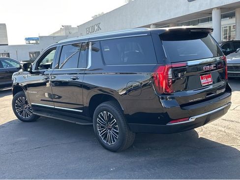 New 2026 GMC Yukon XL Elevation image 3