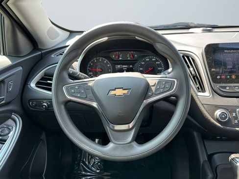 Used 2019 Chevrolet Malibu LS FWD image 12