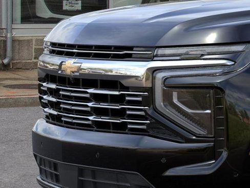 New 2026 Chevrolet Suburban Premier image 13