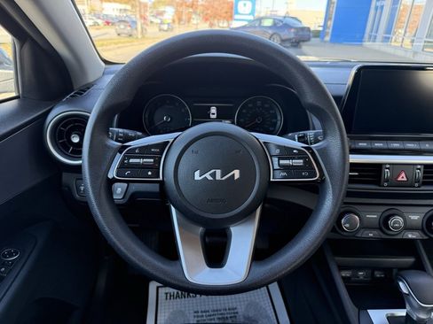 Used 2023 Kia Forte LXS image 18