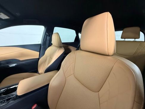 Used 2025 Lexus RX 350 FWD w/ Technology Package image 5