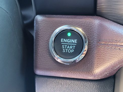 Certified 2023 Ford Expedition Limited image 26