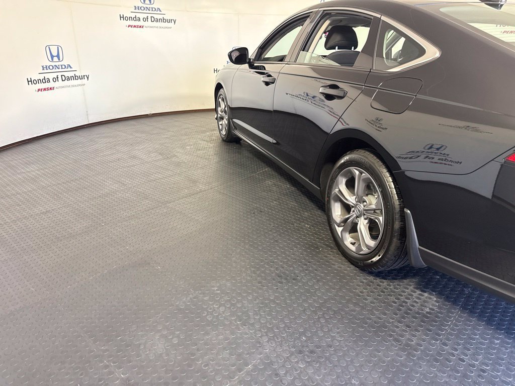 Used 2024 Honda Accord EX image 11