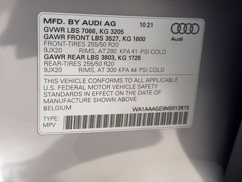 Certified 2022 Audi e-tron Premium w/ Convenience Plus Package image 27