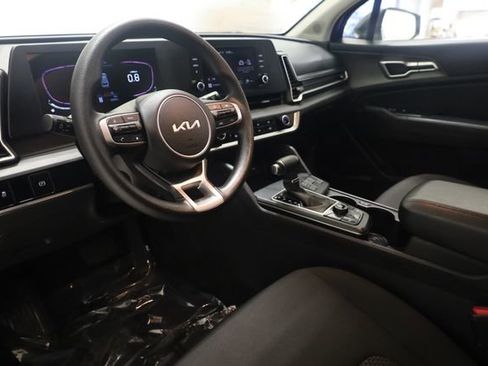 Used 2024 Kia Sportage LX image 12