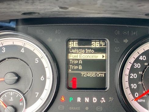 Used 2018 RAM 1500 Express image 18