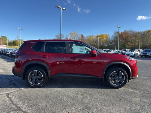 New 2026 Nissan Rogue SV image 4