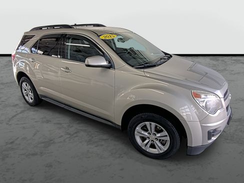 Used 2015 Chevrolet Equinox LT w/ Driver Convenience Package image 5