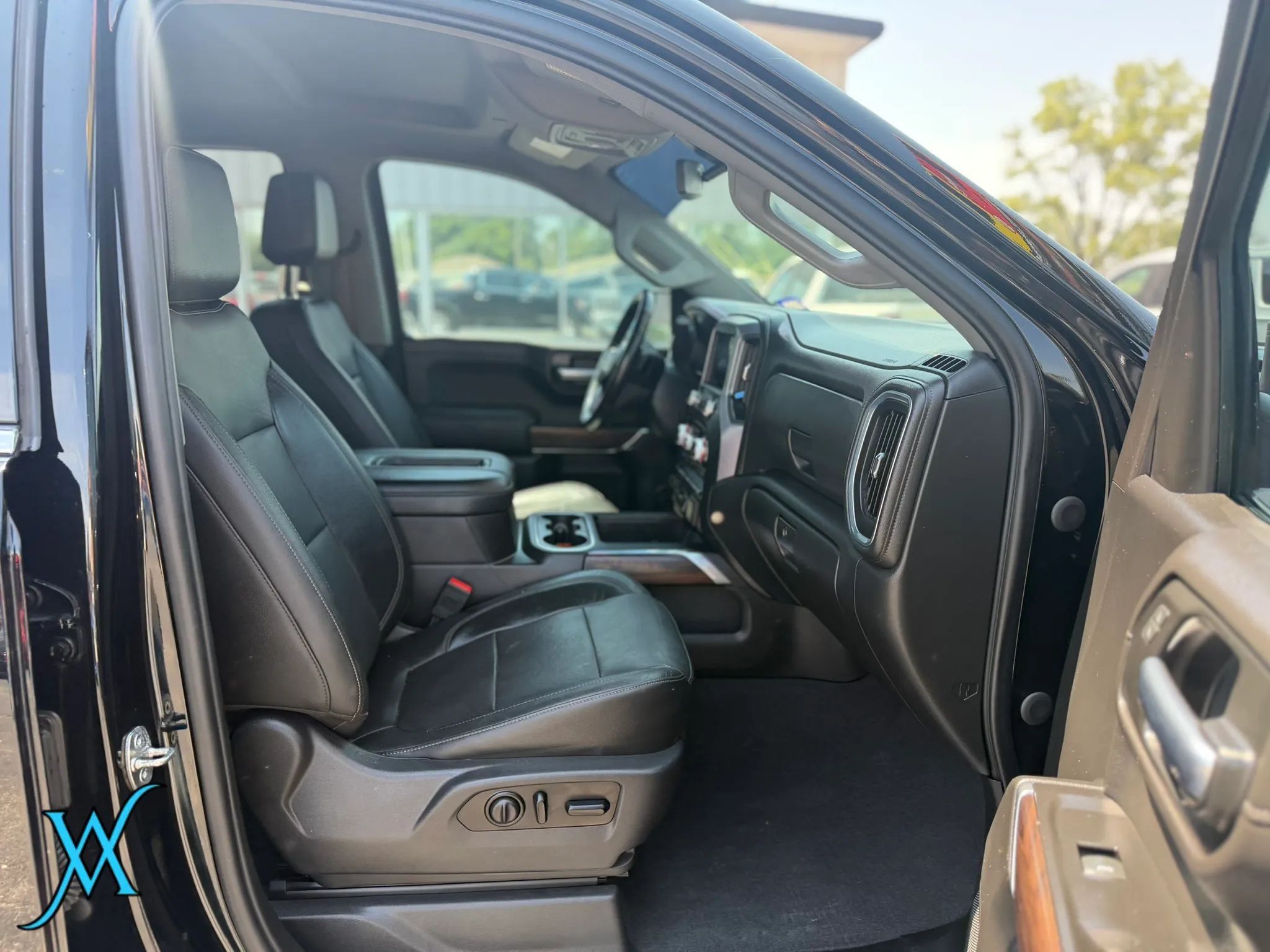Used 2020 GMC Sierra 1500 SLT AWD/4WD image 20