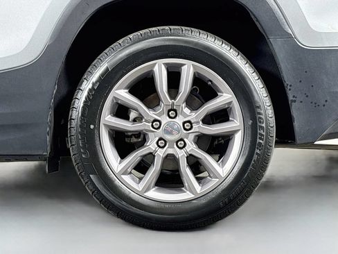 Certified 2024 GMC Terrain SLT AWD/4WD image 33