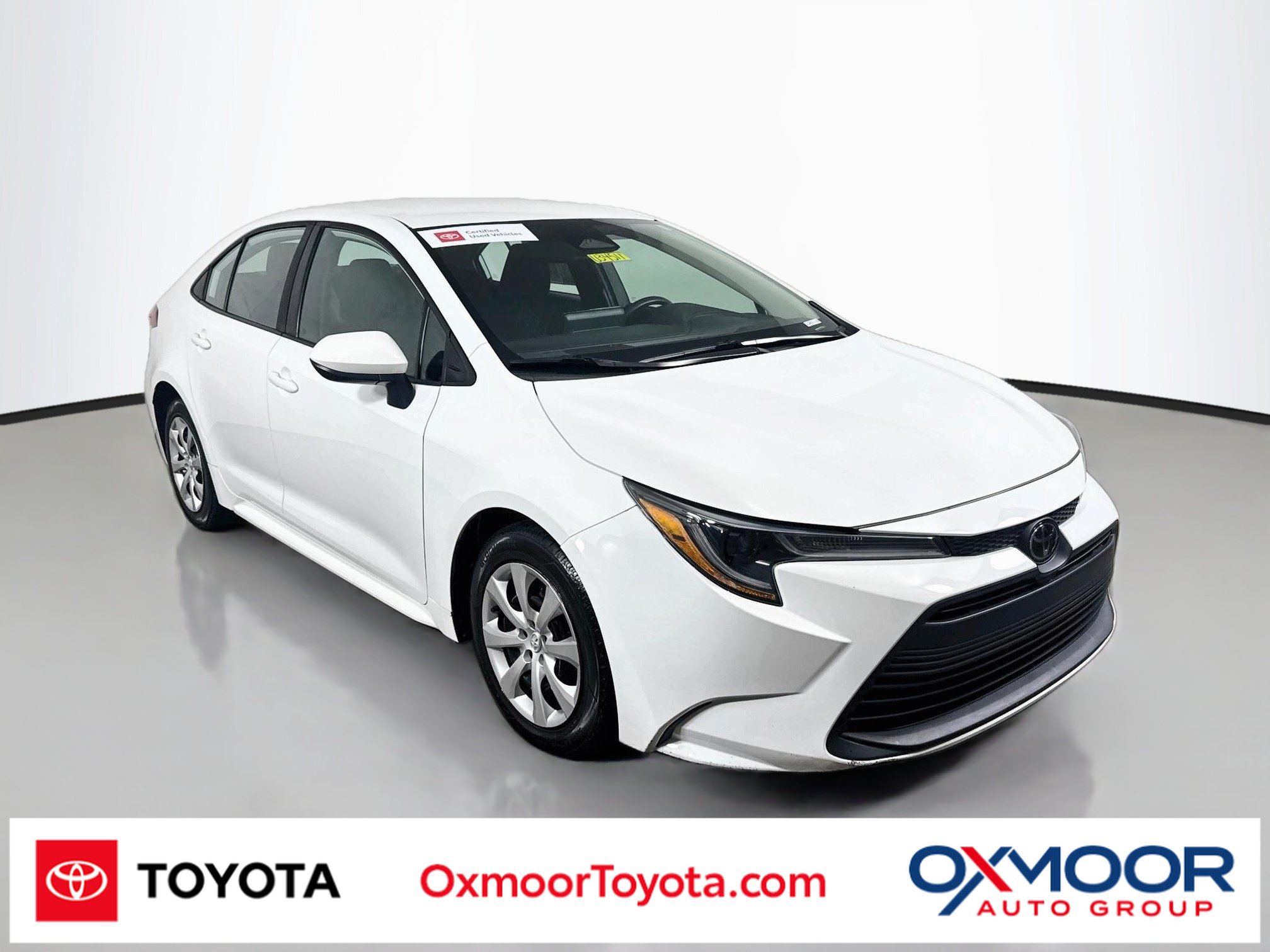 Certified 2024 Toyota Corolla LE FWD image 1