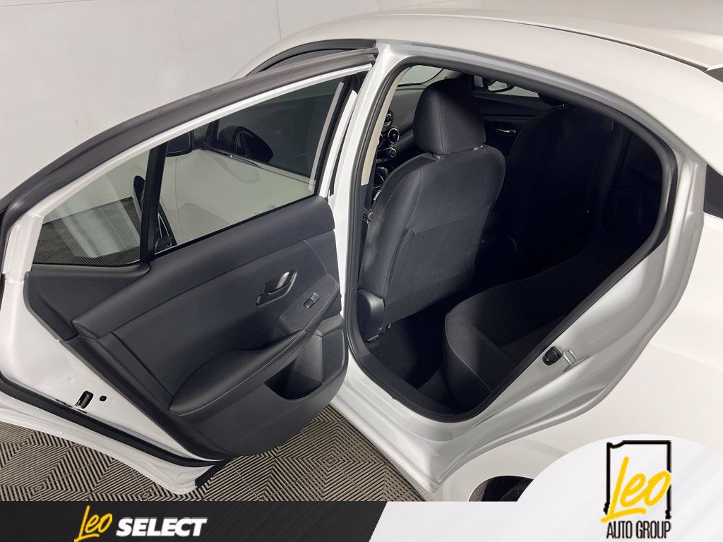 Used 2025 Nissan Sentra SV w/ All-Weather Package FWD image 10
