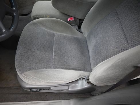 Used 2002 Ford Taurus SE image 10